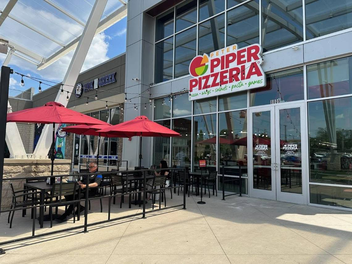 Peter Piper Pizzeria Ward Parkway Center