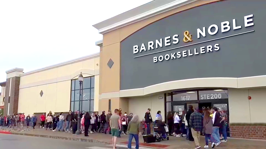 Barnes & Noble opens new chapter in Rapid City. Image courtesy of Zada Jones KOTA Territory News