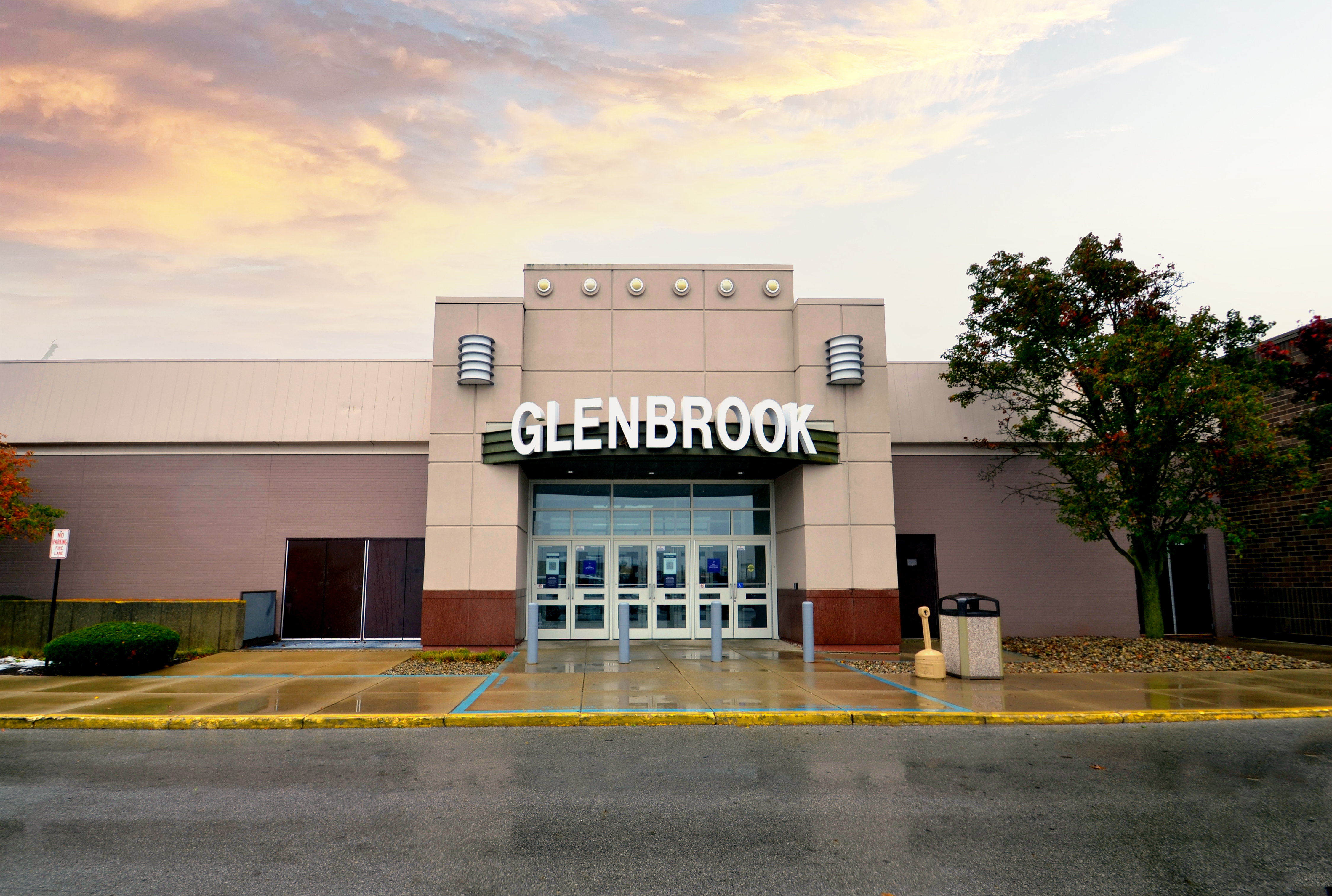 Glenbrook Entrance